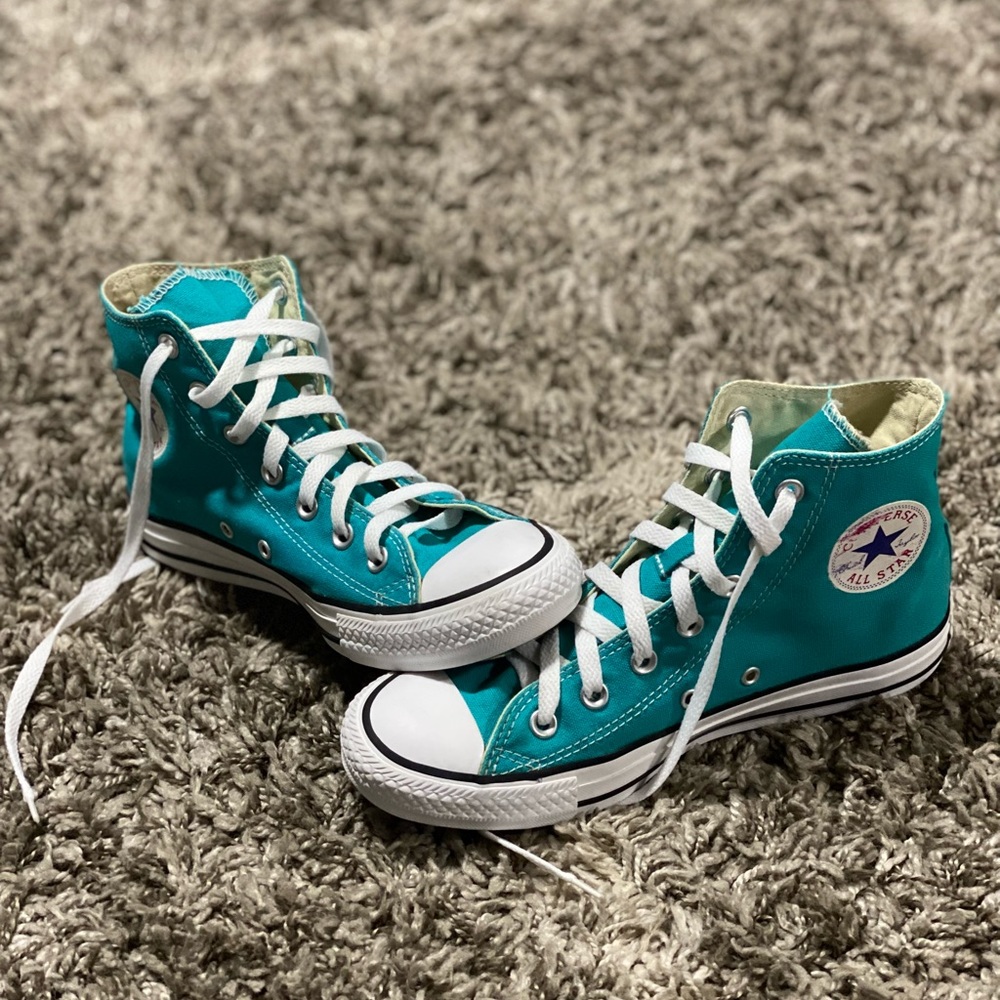 Teal converse
